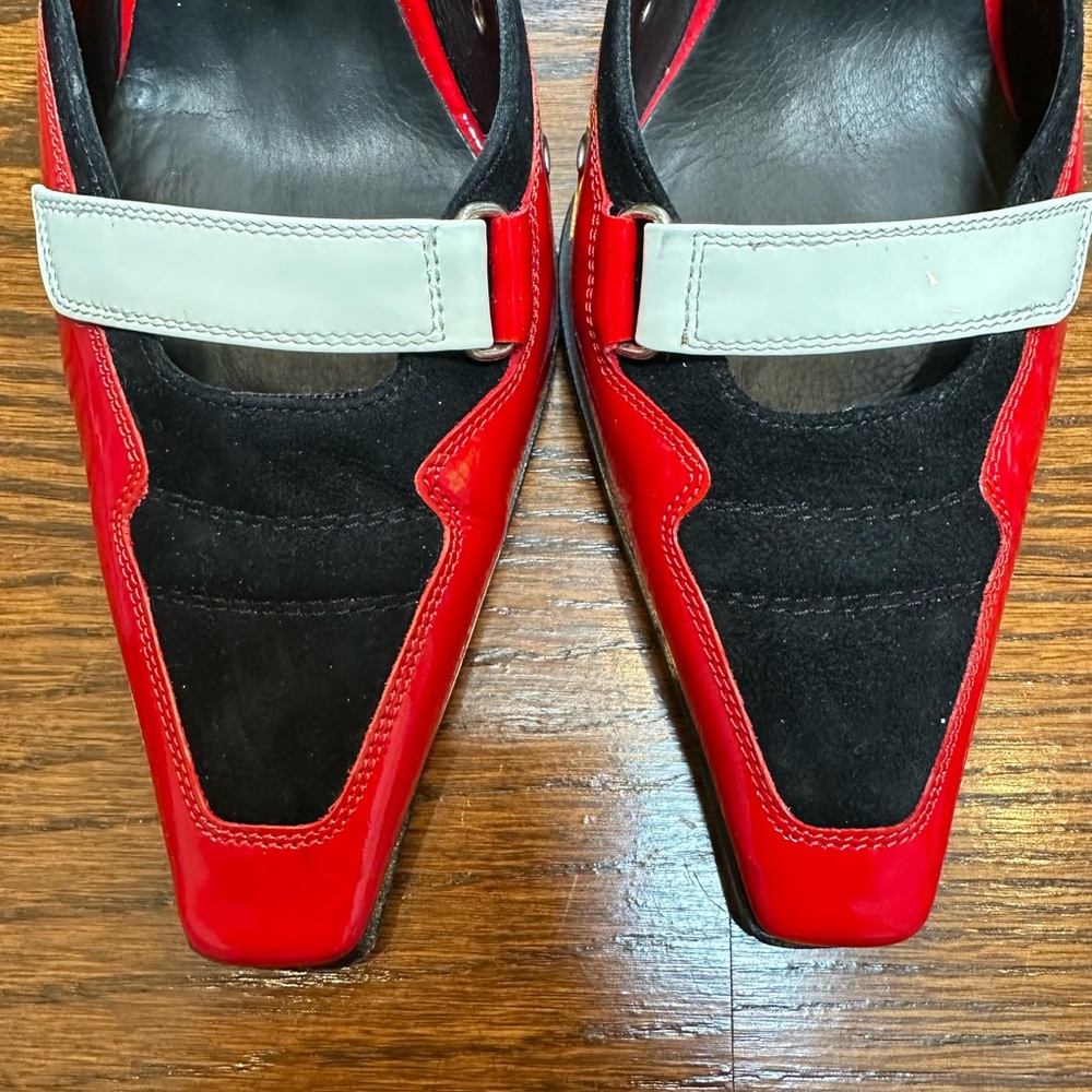 Vintage Slides in Red and Black by Donal J Pliner